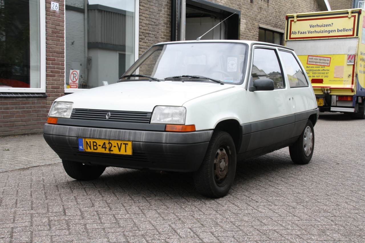 Renault 5 (12)